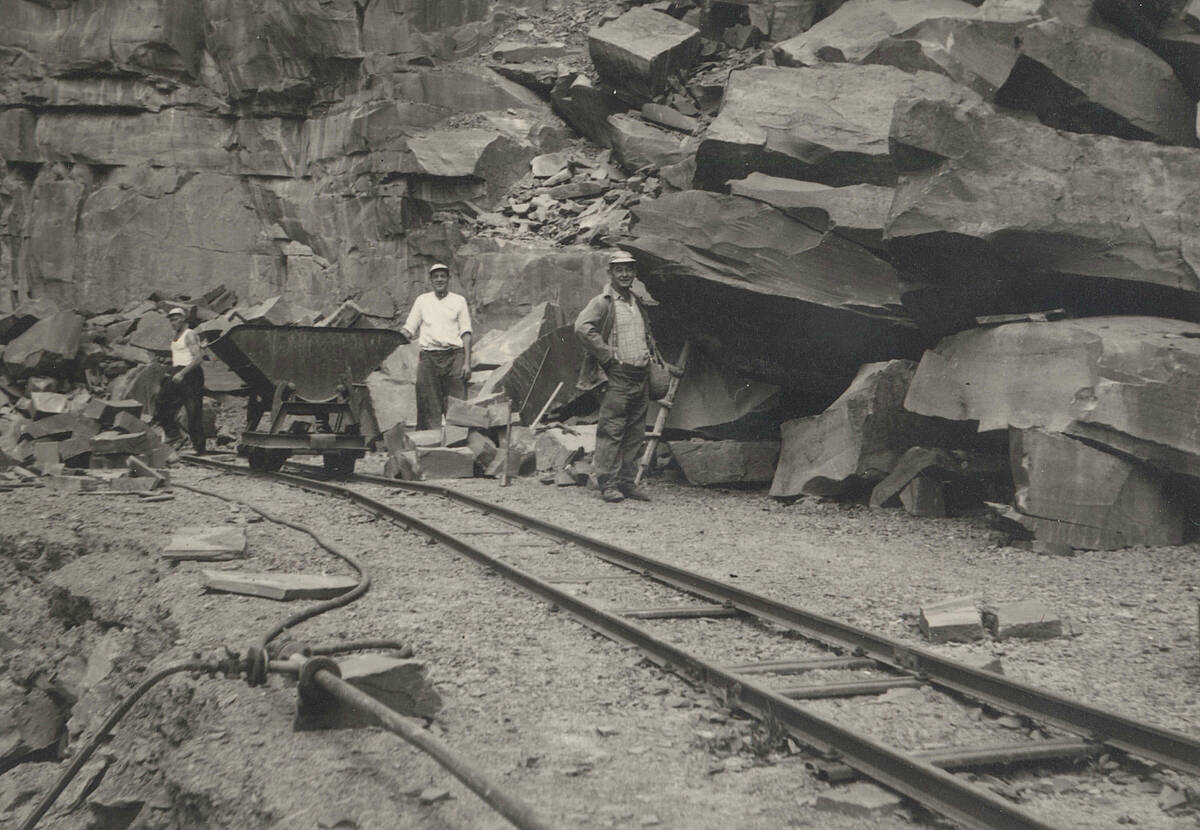 Schienenstrang im Steinbruchbetrieb Lob, um 1955 – Foto: Sammlung Georg Lob/LVR-Freilichtmuseum Lindlar